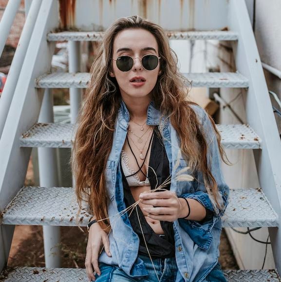 Capatee Dresses: The Perfect Throwback Style For Women